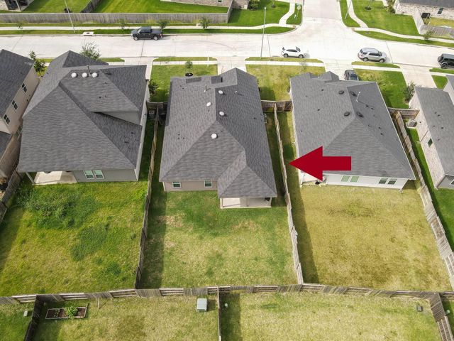 319 Chateau Bay Lane, Crosby, TX 77532