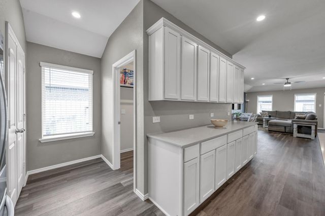 319 Chateau Bay Lane, Crosby, TX 77532