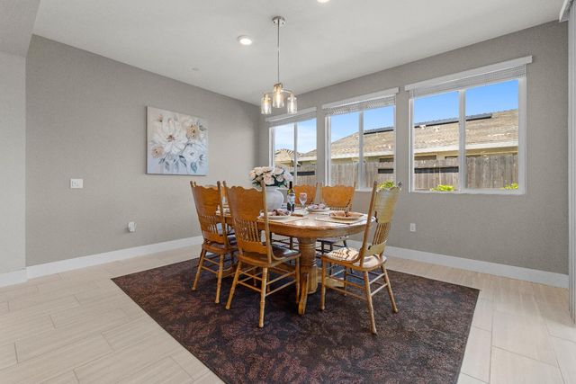 6025 Element Ln, Roseville, CA 95747