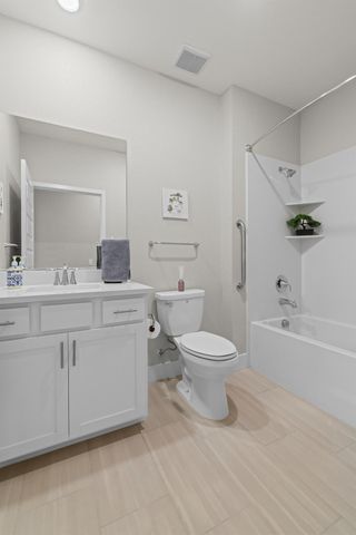 6025 Element Ln, Roseville, CA 95747