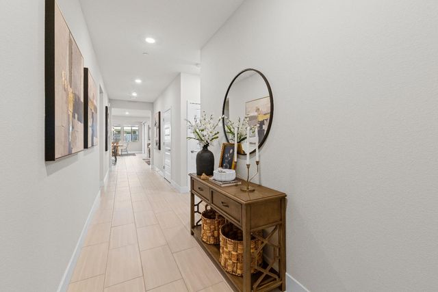 6025 Element Ln, Roseville, CA 95747