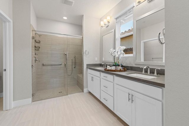 6025 Element Ln, Roseville, CA 95747