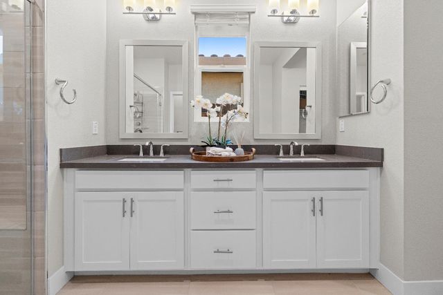 6025 Element Ln, Roseville, CA 95747