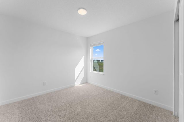 18333 Gladiator Drive, Lakeville, MN 55068