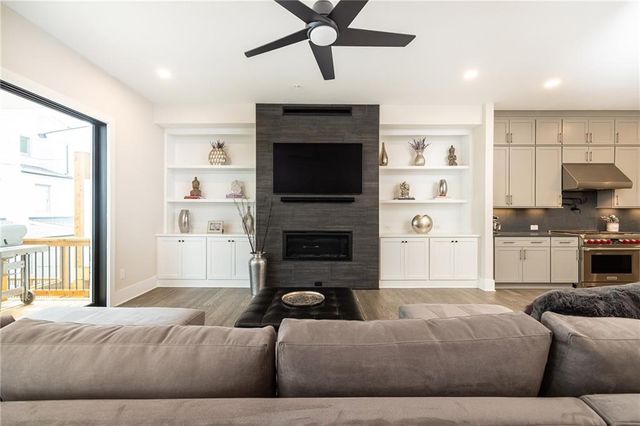 2722 Thornewilde Way, Atlanta, GA 30339