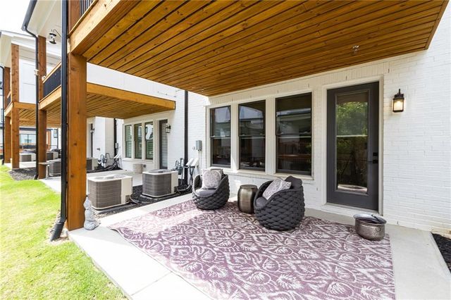 2722 Thornewilde Way, Atlanta, GA 30339