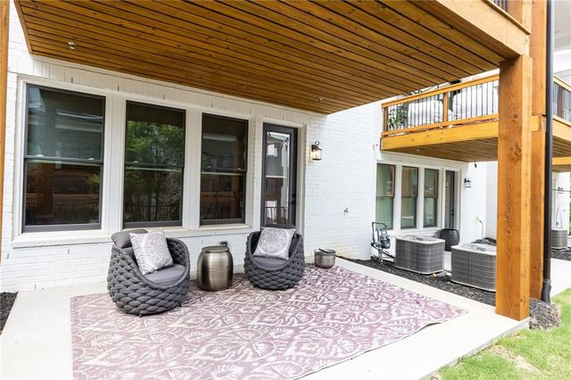 2722 Thornewilde Way, Atlanta, GA 30339