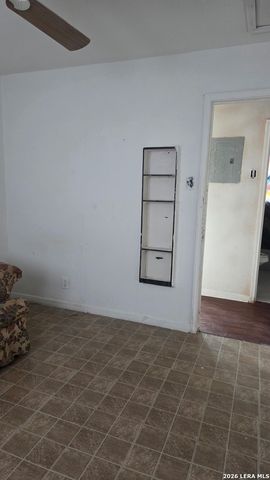 350 W PALFREY ST, San Antonio, TX 78223