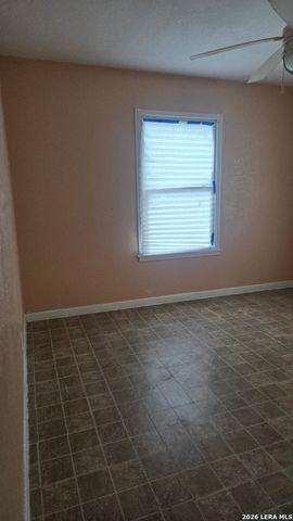 350 W PALFREY ST, San Antonio, TX 78223