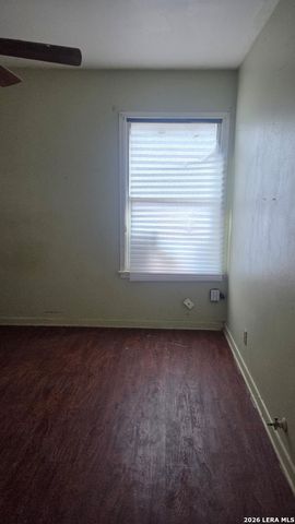 350 W PALFREY ST, San Antonio, TX 78223