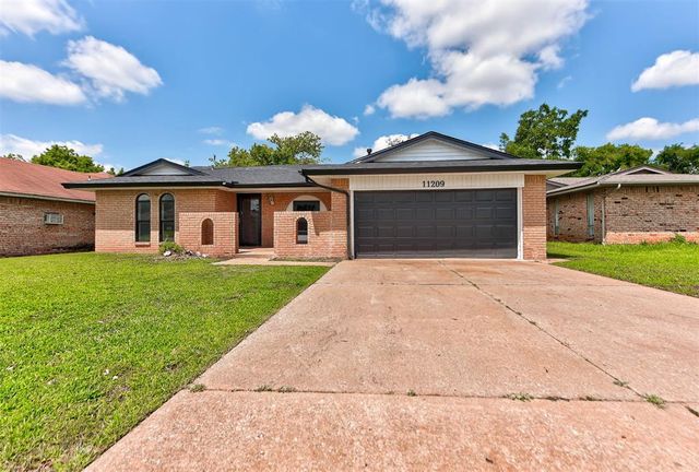 11209 Bel Air Place, Oklahoma City, OK 73120