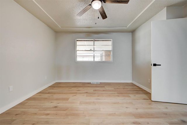 11209 Bel Air Place, Oklahoma City, OK 73120