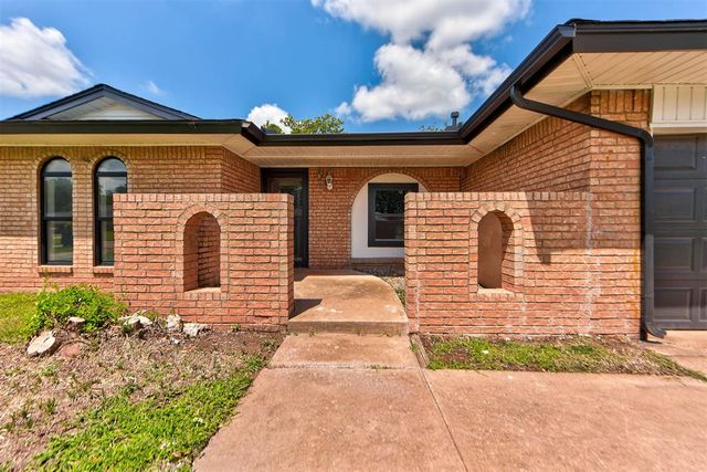 11209 Bel Air Place, Oklahoma City, OK 73120