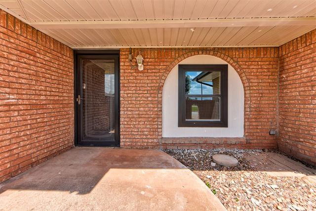 11209 Bel Air Place, Oklahoma City, OK 73120