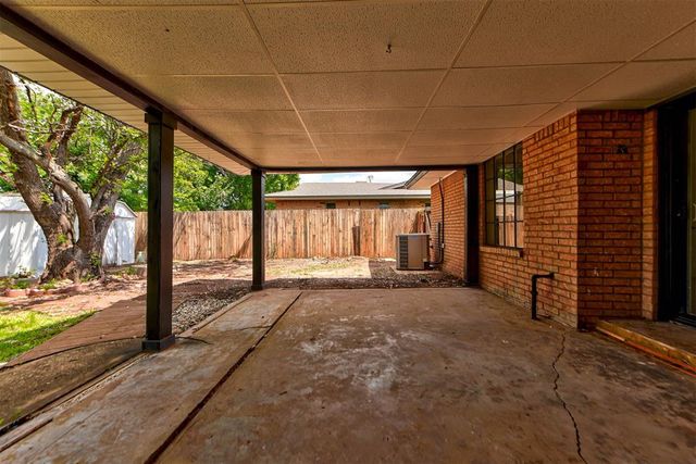 11209 Bel Air Place, Oklahoma City, OK 73120