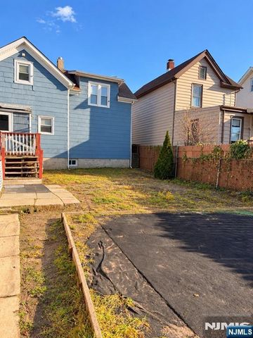 231 Burhans Avenue, Haledon, NJ 07508