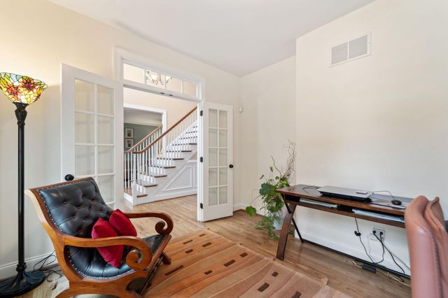 10 SPRINGHOUSE LN, Havertown, PA 19083