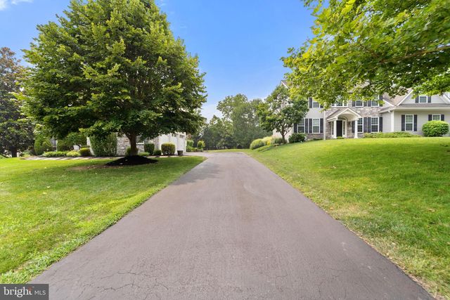 10 SPRINGHOUSE LN, Havertown, PA 19083