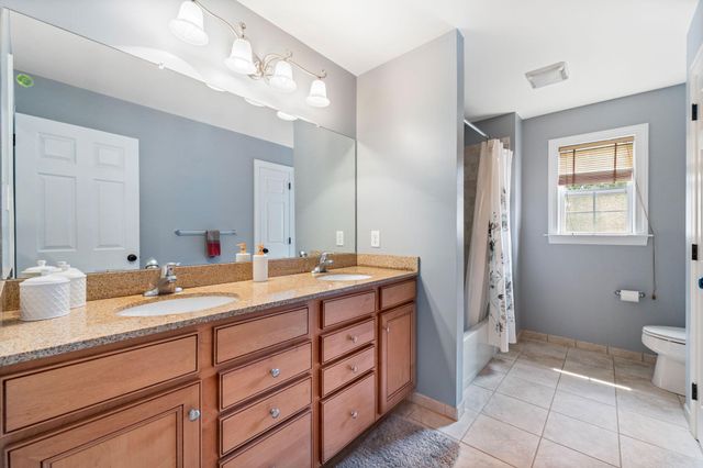 10 SPRINGHOUSE LN, Havertown, PA 19083