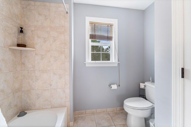 10 SPRINGHOUSE LN, Havertown, PA 19083
