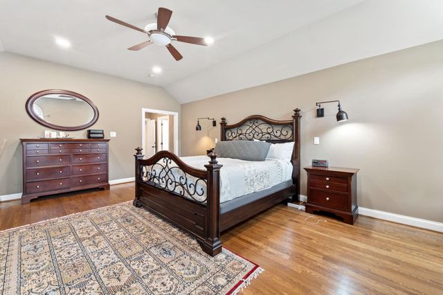 10 SPRINGHOUSE LN, Havertown, PA 19083