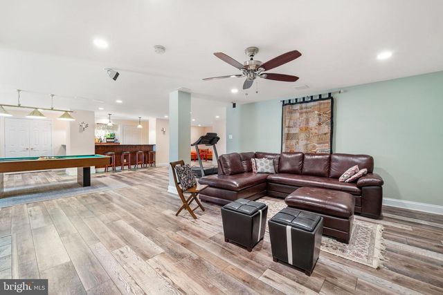 10 SPRINGHOUSE LN, Havertown, PA 19083