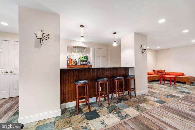 10 SPRINGHOUSE LN, Havertown, PA 19083