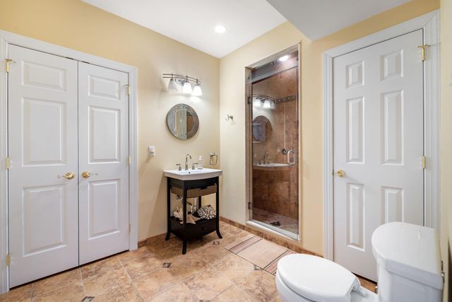 10 SPRINGHOUSE LN, Havertown, PA 19083