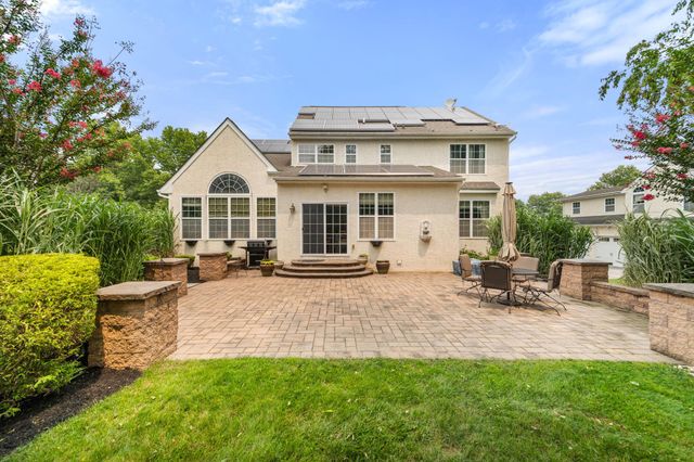 10 SPRINGHOUSE LN, Havertown, PA 19083