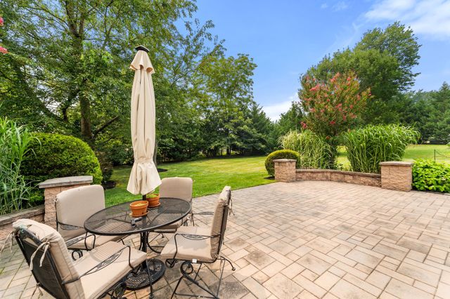 10 SPRINGHOUSE LN, Havertown, PA 19083