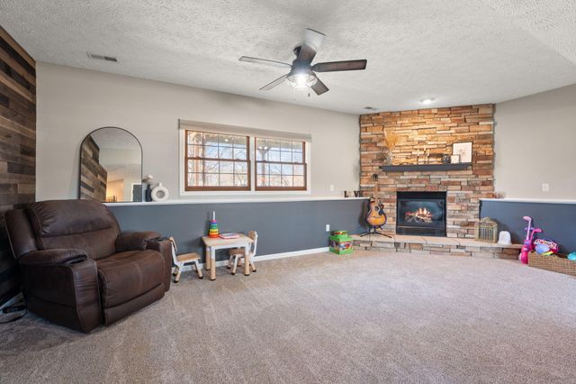 920 Plantation Road, Valparaiso, IN 46385