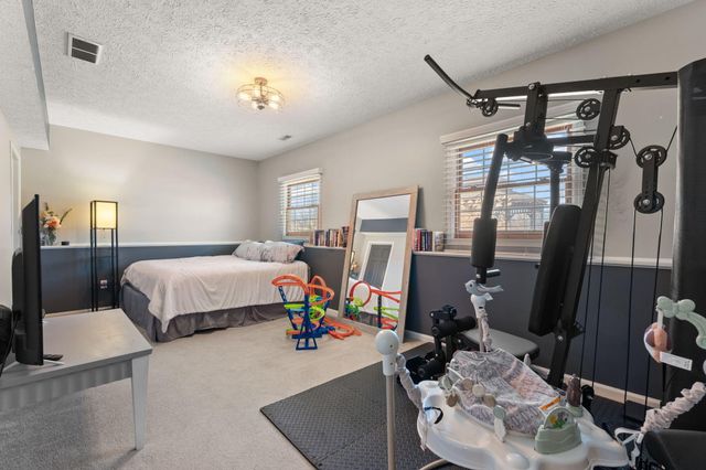 920 Plantation Road, Valparaiso, IN 46385