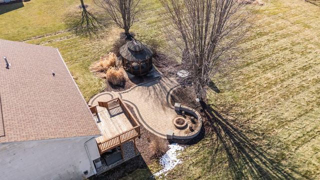 920 Plantation Road, Valparaiso, IN 46385