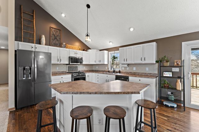 920 Plantation Road, Valparaiso, IN 46385