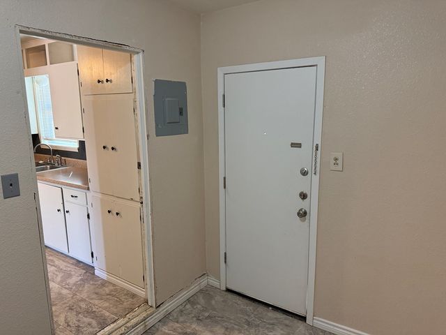 4305 Harlowe Dr, Midland, TX 79703