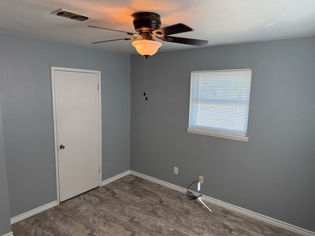 4305 Harlowe Dr, Midland, TX 79703