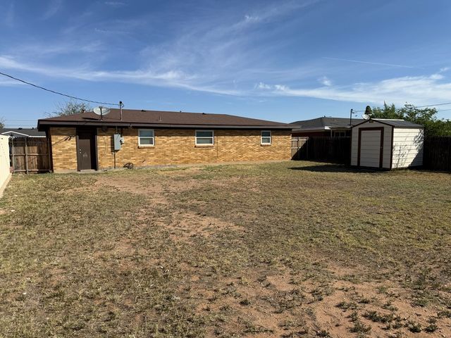 4305 Harlowe Dr, Midland, TX 79703