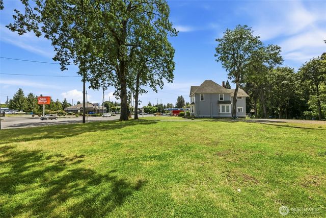 7704 Bridgeport Way W, Lakewood, WA 98499