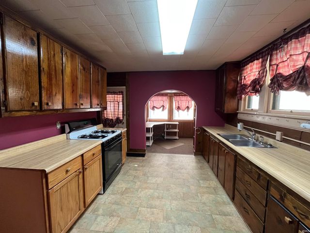 183 W 3rd Street, Peru, IN 46970