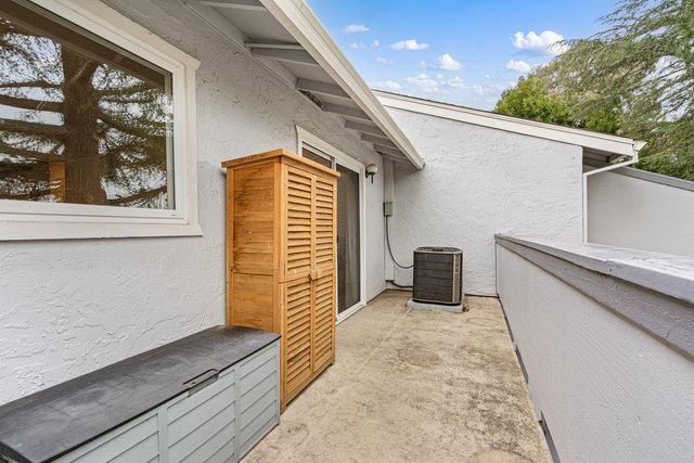 14245 Lora Drive 16, Los Gatos, CA 95032