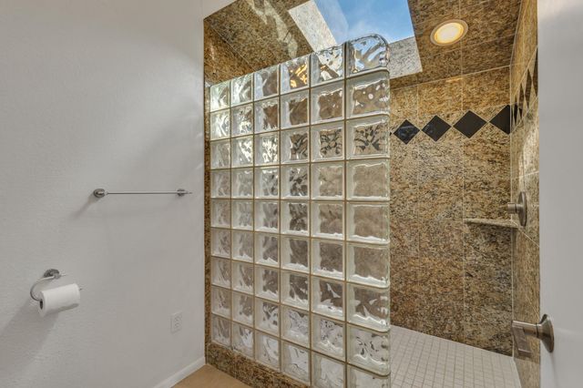 5203 E 16th Ave, Spokane Valley, WA 99212