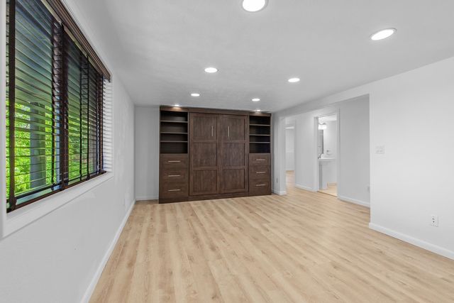 5203 E 16th Ave, Spokane Valley, WA 99212