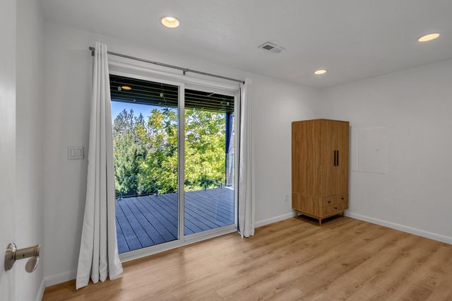 5203 E 16th Ave, Spokane Valley, WA 99212