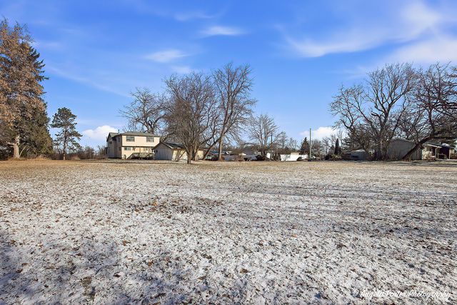 1001 W Broadway Street, Mchenry, IL 60051