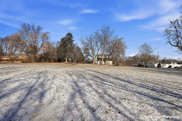 1001 W Broadway Street, Mchenry, IL 60051