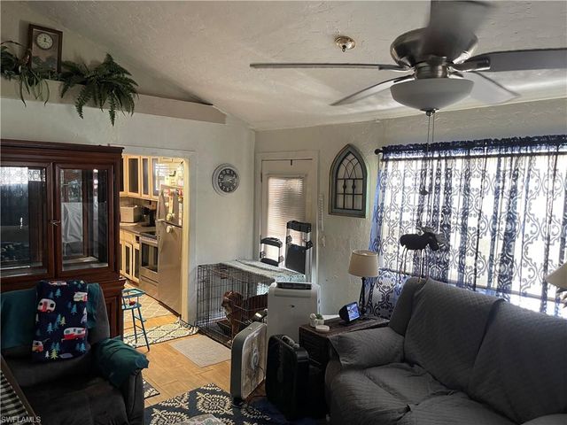 2105 Carrell RD, Fort Myers, FL 33901