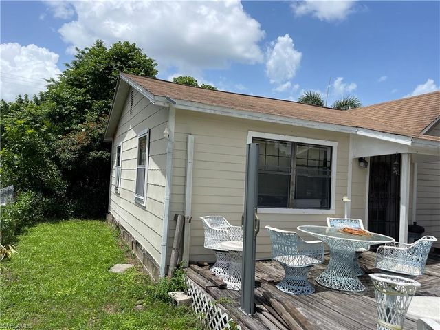 2105 Carrell RD, Fort Myers, FL 33901