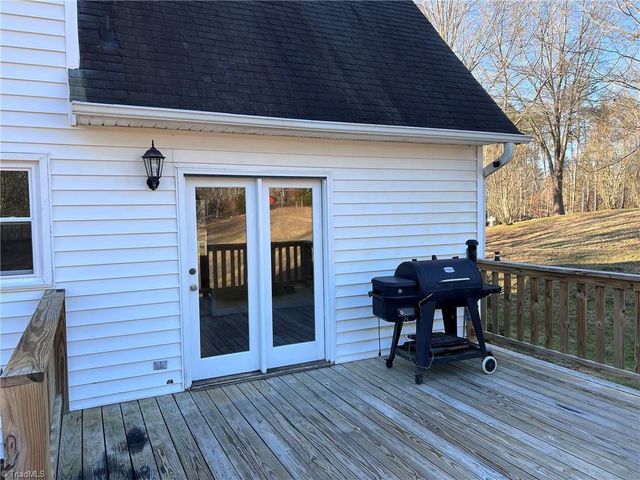 326 Springdale Road, Walnut Cove, NC 27052