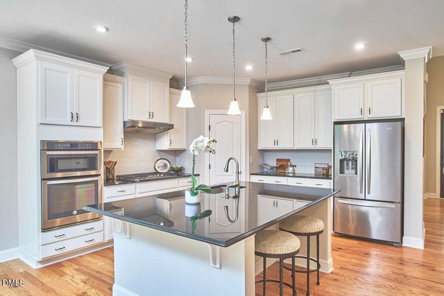 3828 Hickory Manor Drive, Apex, NC 27539