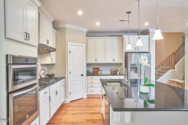 3828 Hickory Manor Drive, Apex, NC 27539